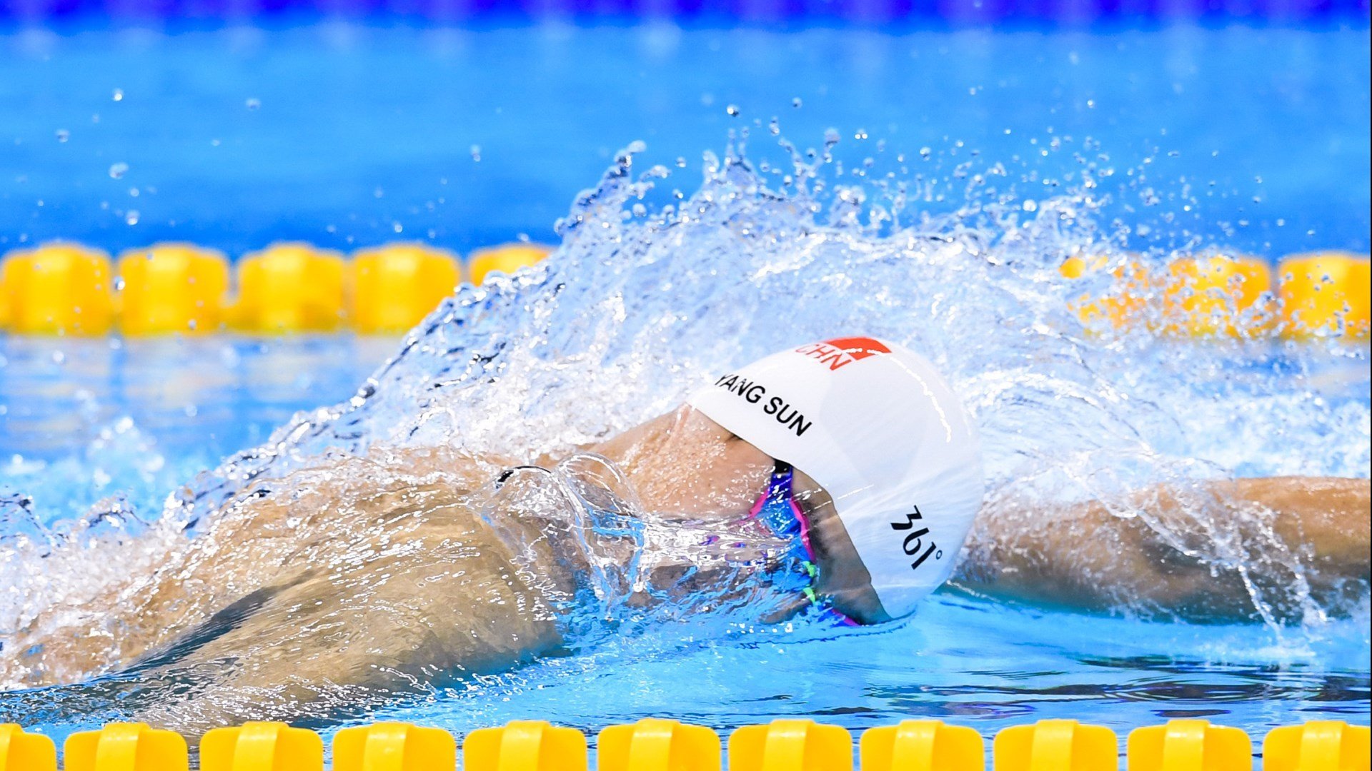 开云体育入口-东契奇统治全场,独行侠碾压开拓者,当篮球成为一个人的艺术