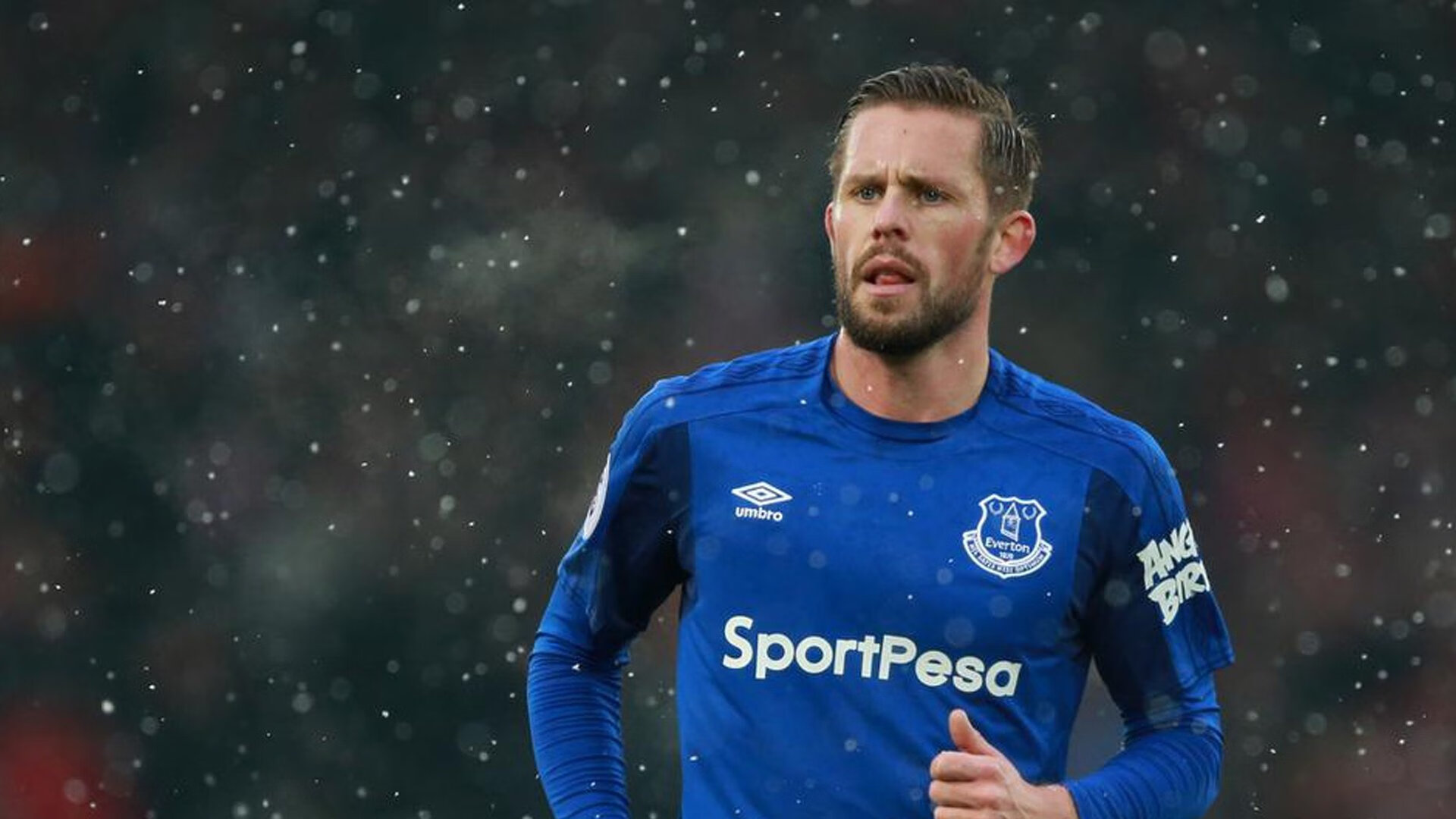 开云体育2026-F1街道赛焦点战启示录，从赛道狂飙到球场掘金，胜利法则如何跨界复制？