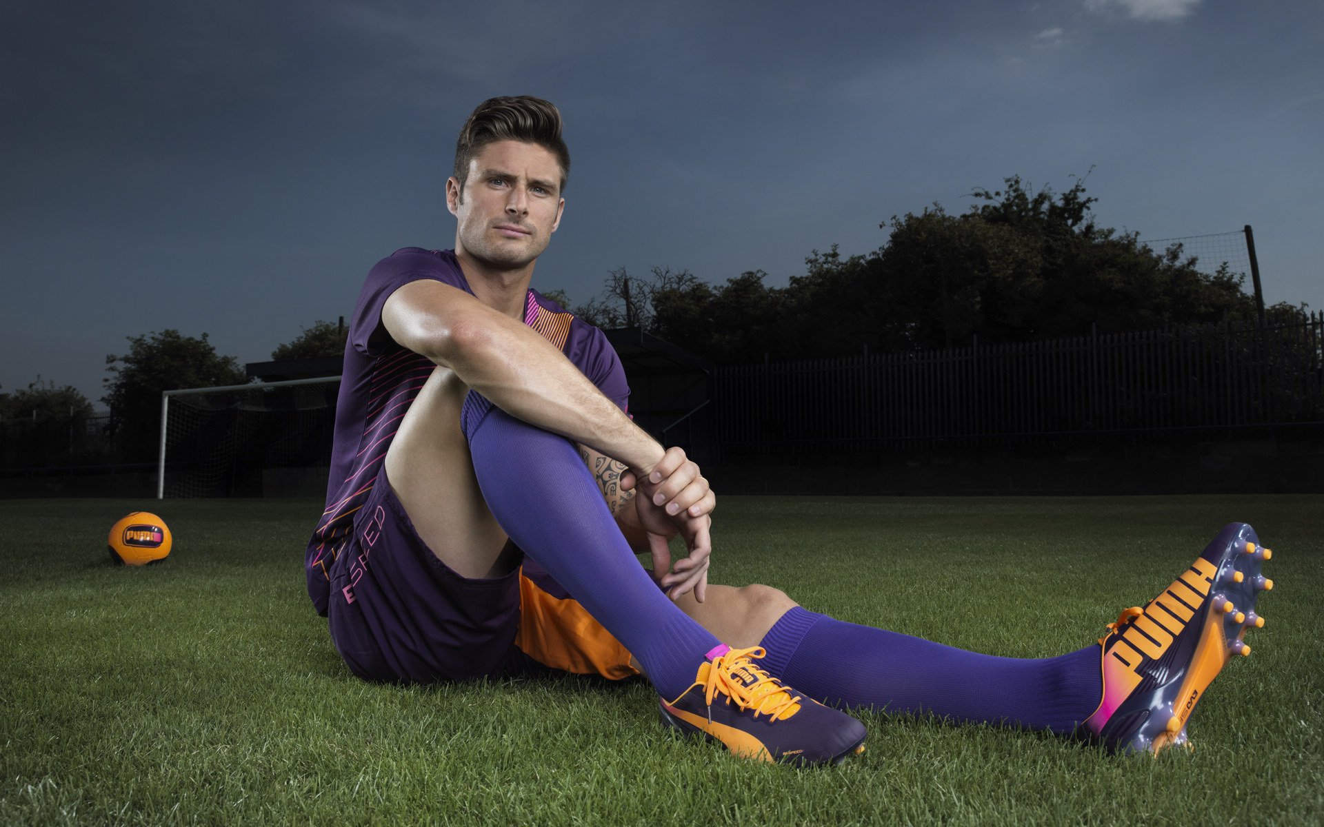 开云体育官方网站-从斯坦福桥到美加墨,门迪的双手如何托起两个大洲的希望